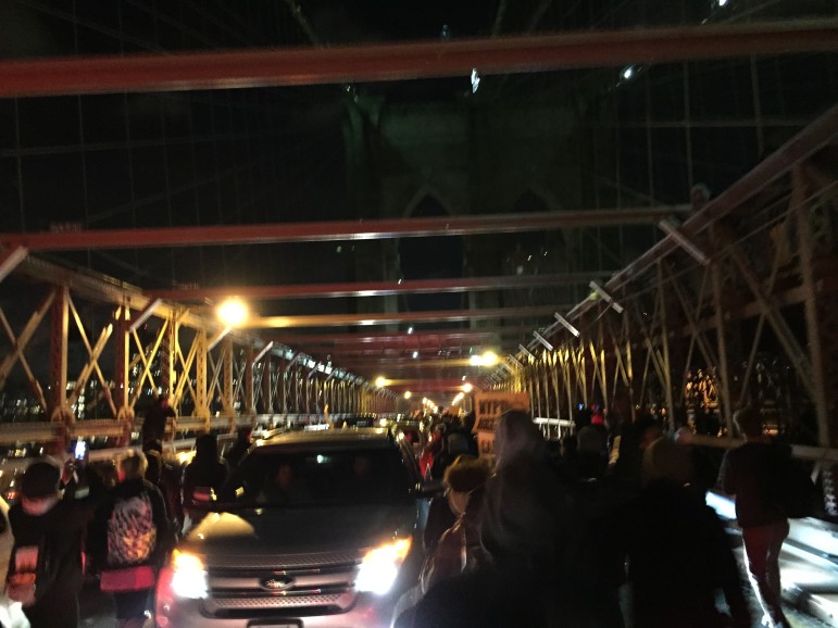 Protest_Brooklyn_Bridge