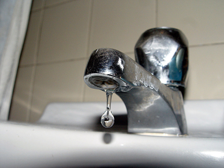 HPS closed 120,000 heat and hot water complaints last fiscal year, up 10 percent over the year before. But the agency says overall compliance with the housing code is better than in past decades.