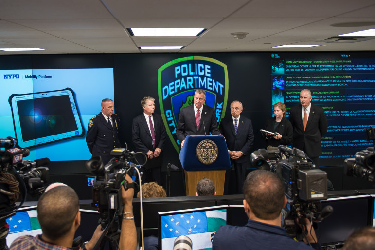 Mayor Bill de Blasio, Commissioner Bill Bratton and District Attorney Cyrus Vance announce initiative to enhance NYPD mobile communications. Thursday, October 23, 2014.