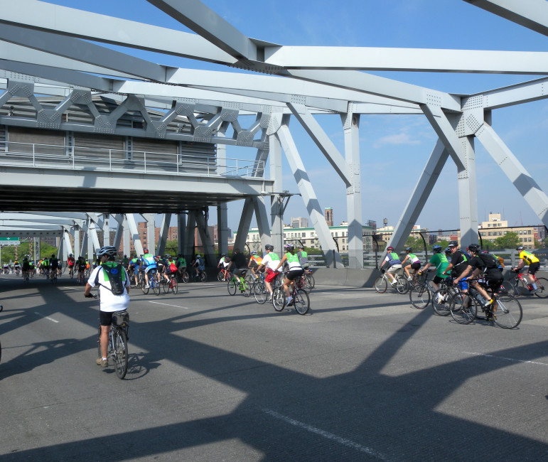 The Third Avenue Bridge: one way to get from Manhattan to the Bronx (although we assumed most of these bikers made a round trip).