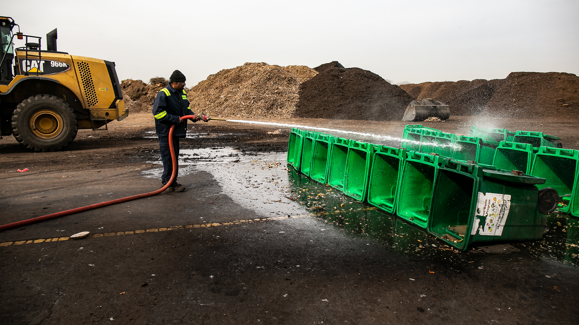 SEE IT: How NYC Turns Food & Yard Waste Into 'Big Apple Compost' - City ...