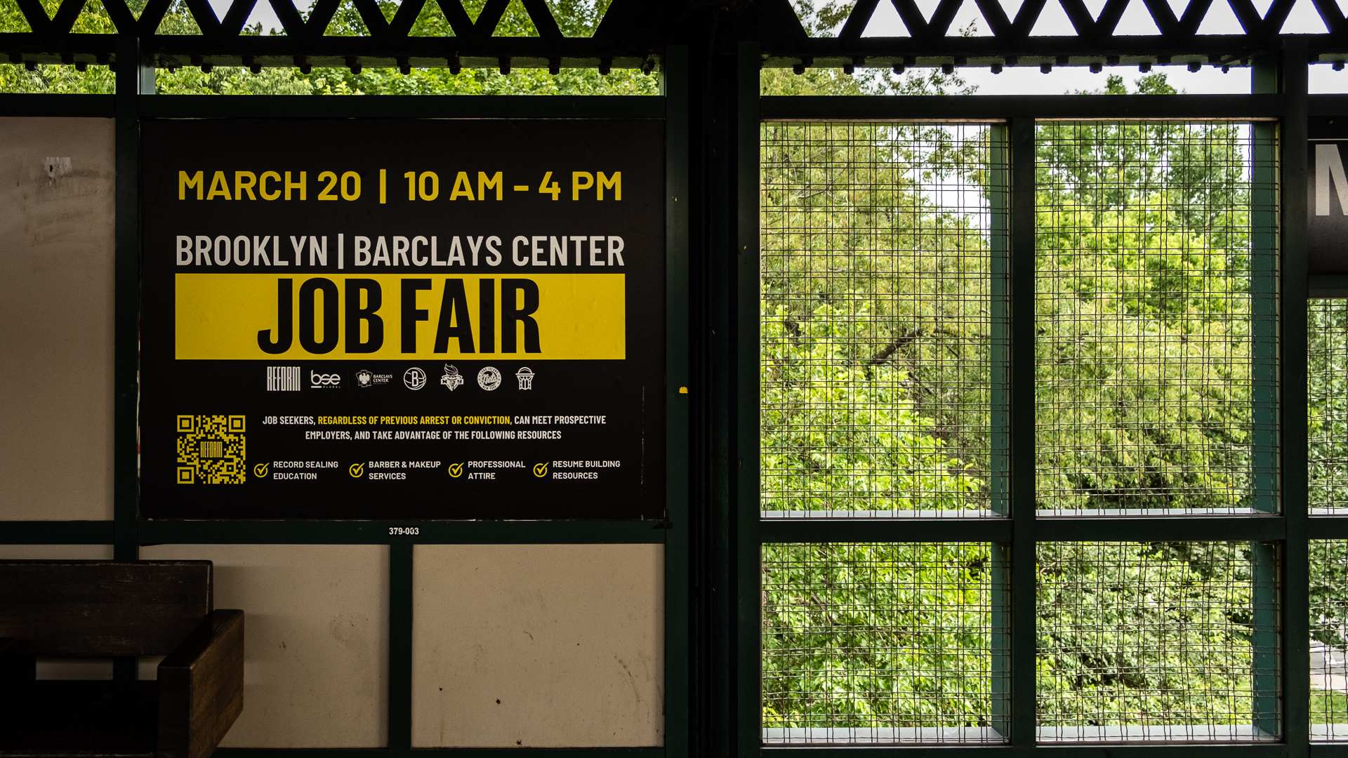 hiring sign