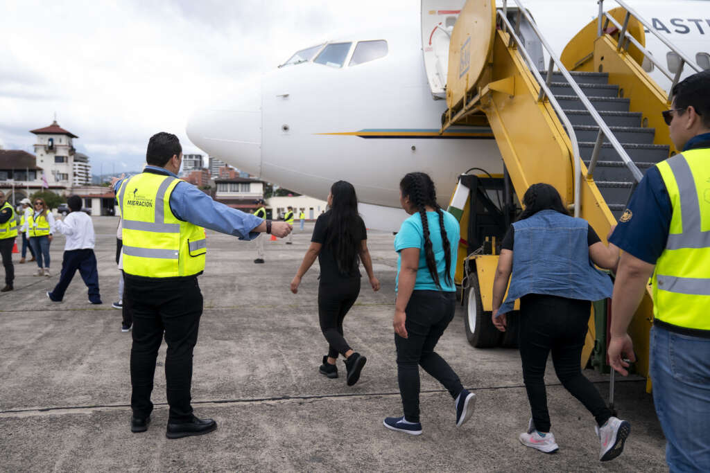 PODCAST: ¿Con quién tiene Estados Unidos acuerdos de deportación a terceros países?