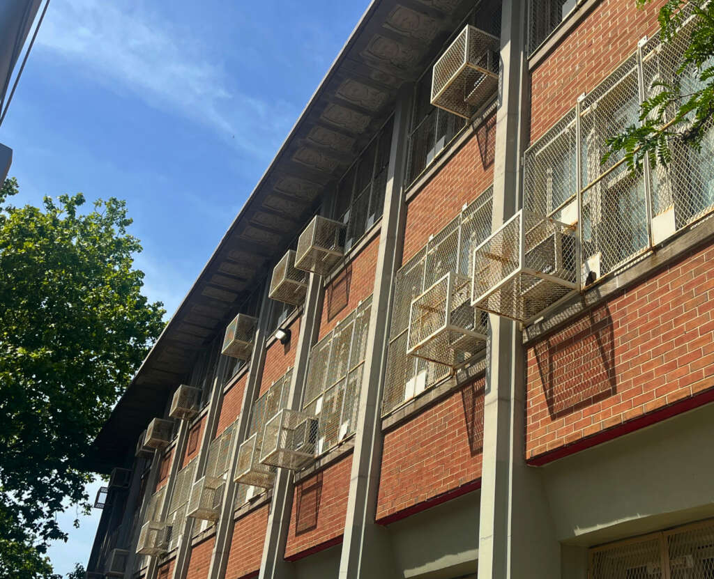 school air conditioners