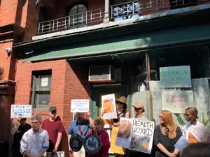 In Brooklyn Heights, Tenants Say They’re Fed Up With Harassment From Debtor Landlord
